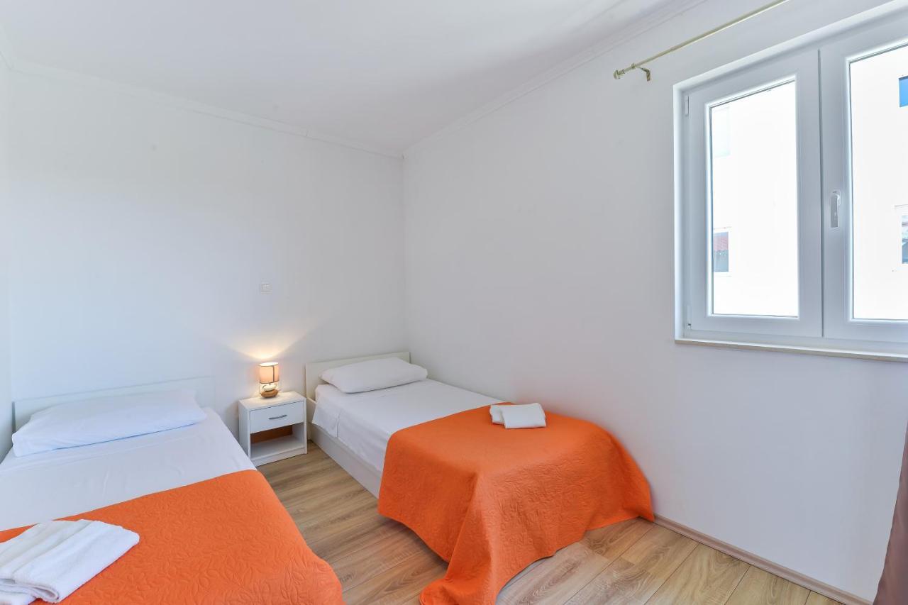 Apartments By The Sea Nin, Zadar - 13172 Exterior foto
