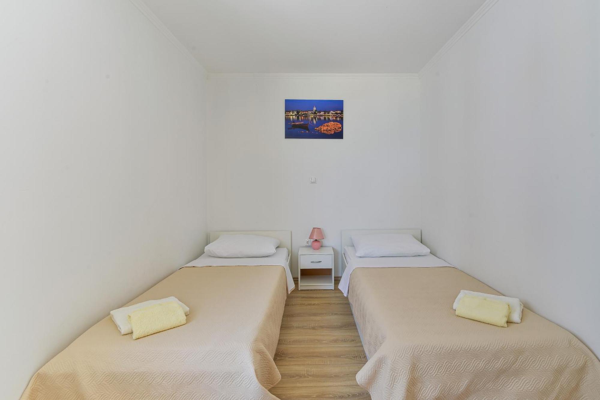 Apartments By The Sea Nin, Zadar - 13172 Cameră foto